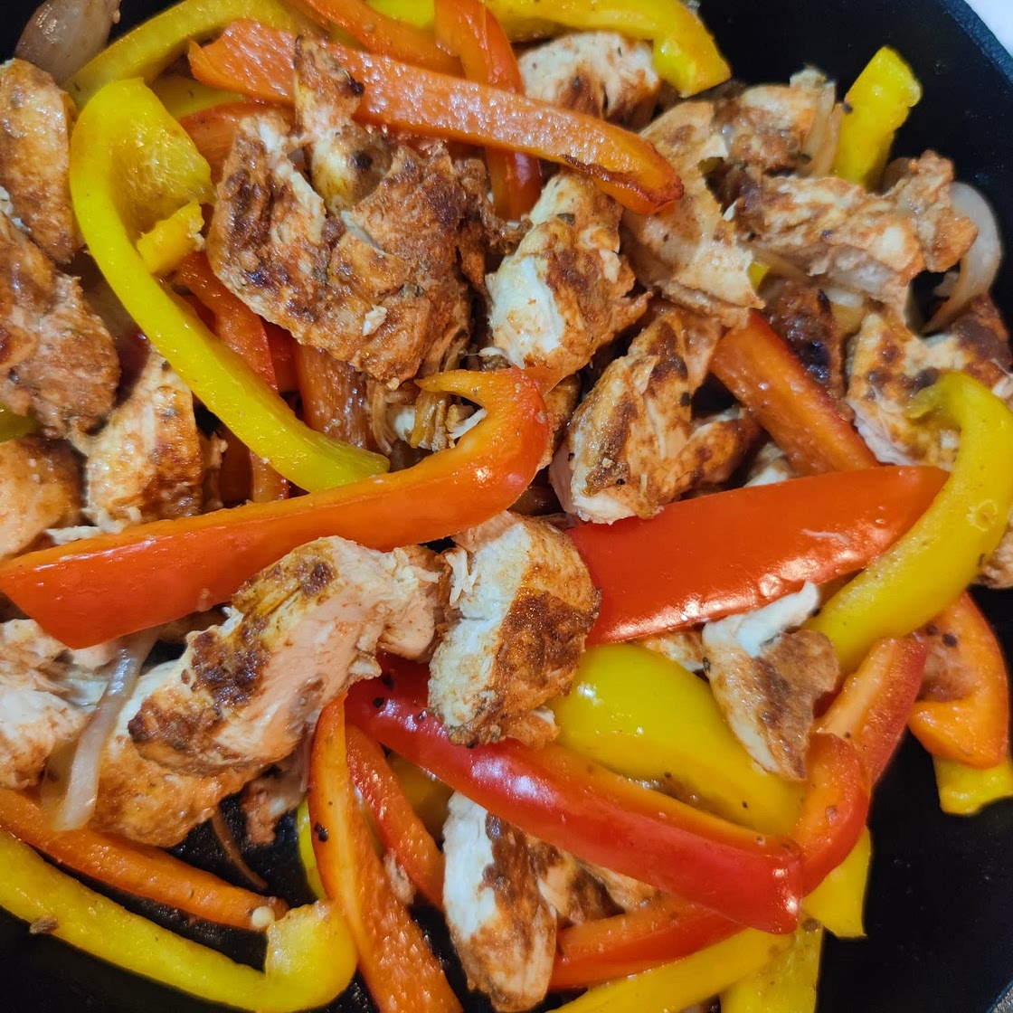 Chicken Fajitas - Easy & Flavorful!