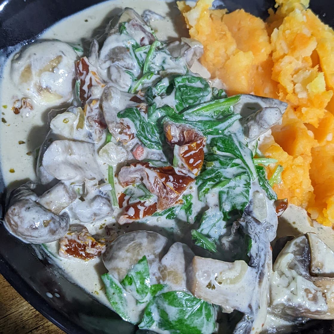 Creamy Garlic Butter Tuscan Mushrooms