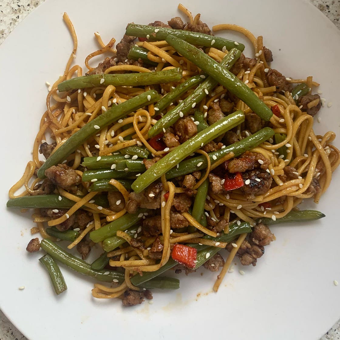 Spicy sausage noodles