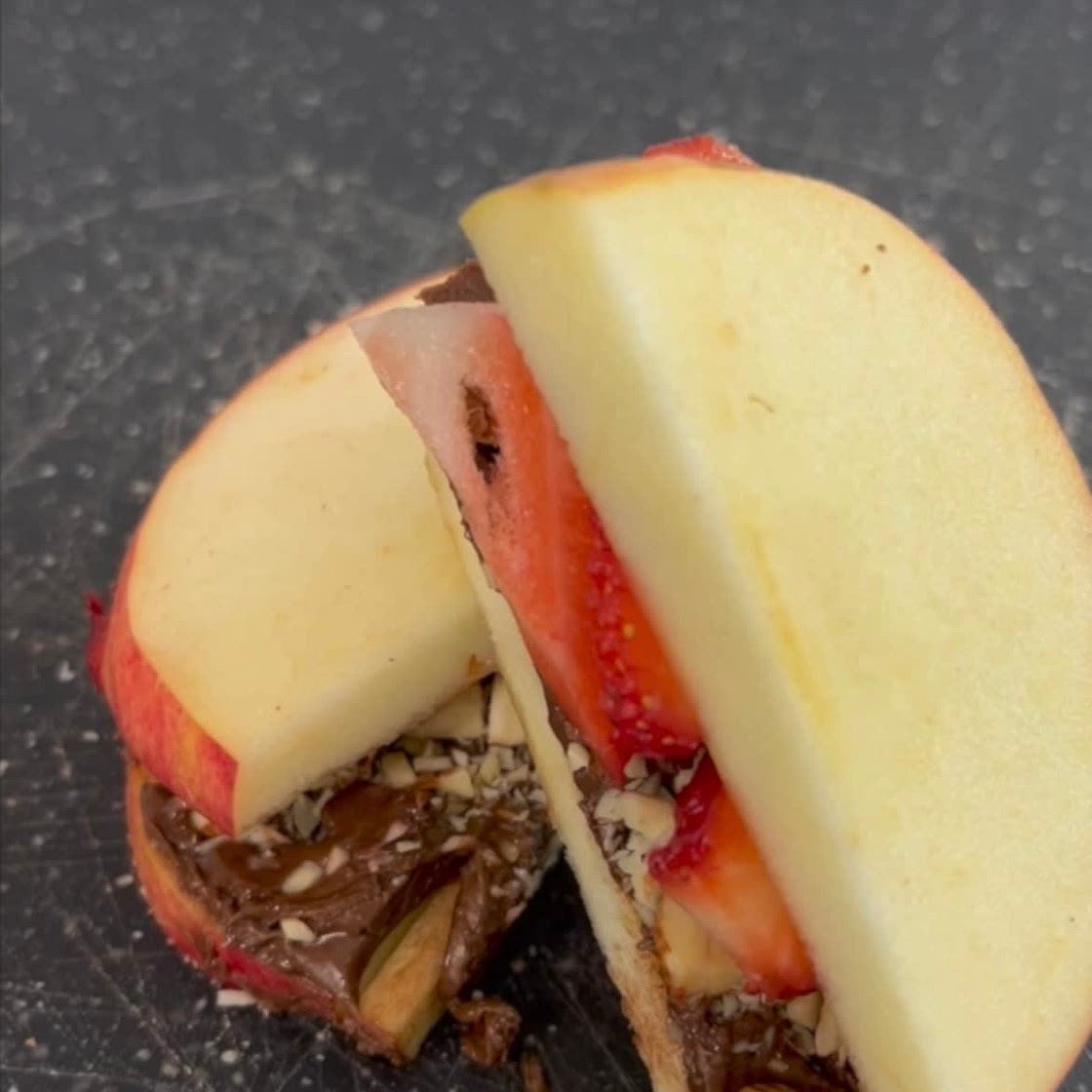 Nutella apple sandwich