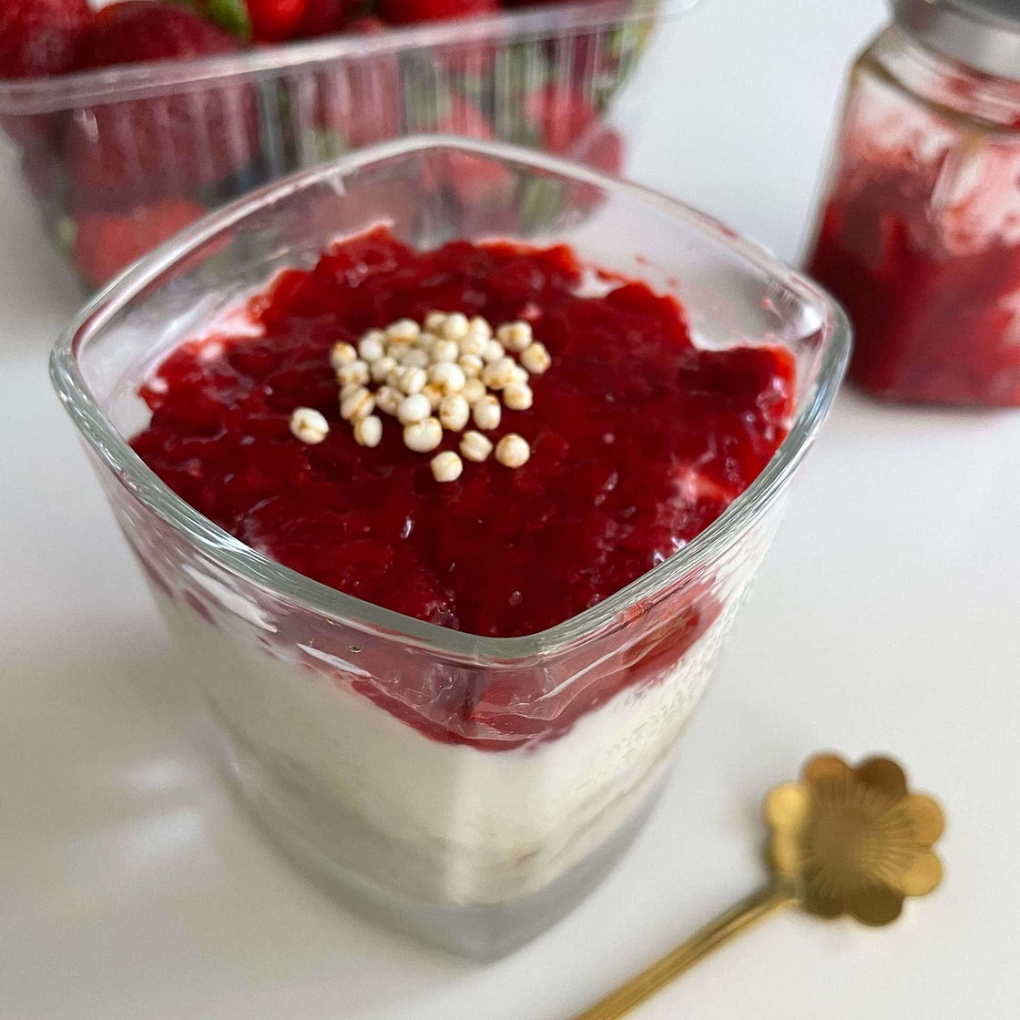 Cheese cake overnight oats 