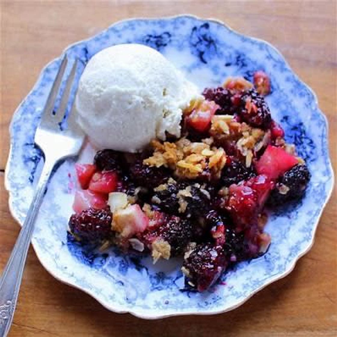 Blackberry, Pear & Apple Crisp