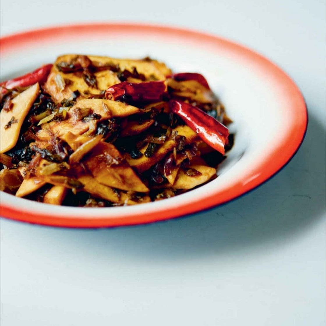 Spicy stir-fried tofu with pickles