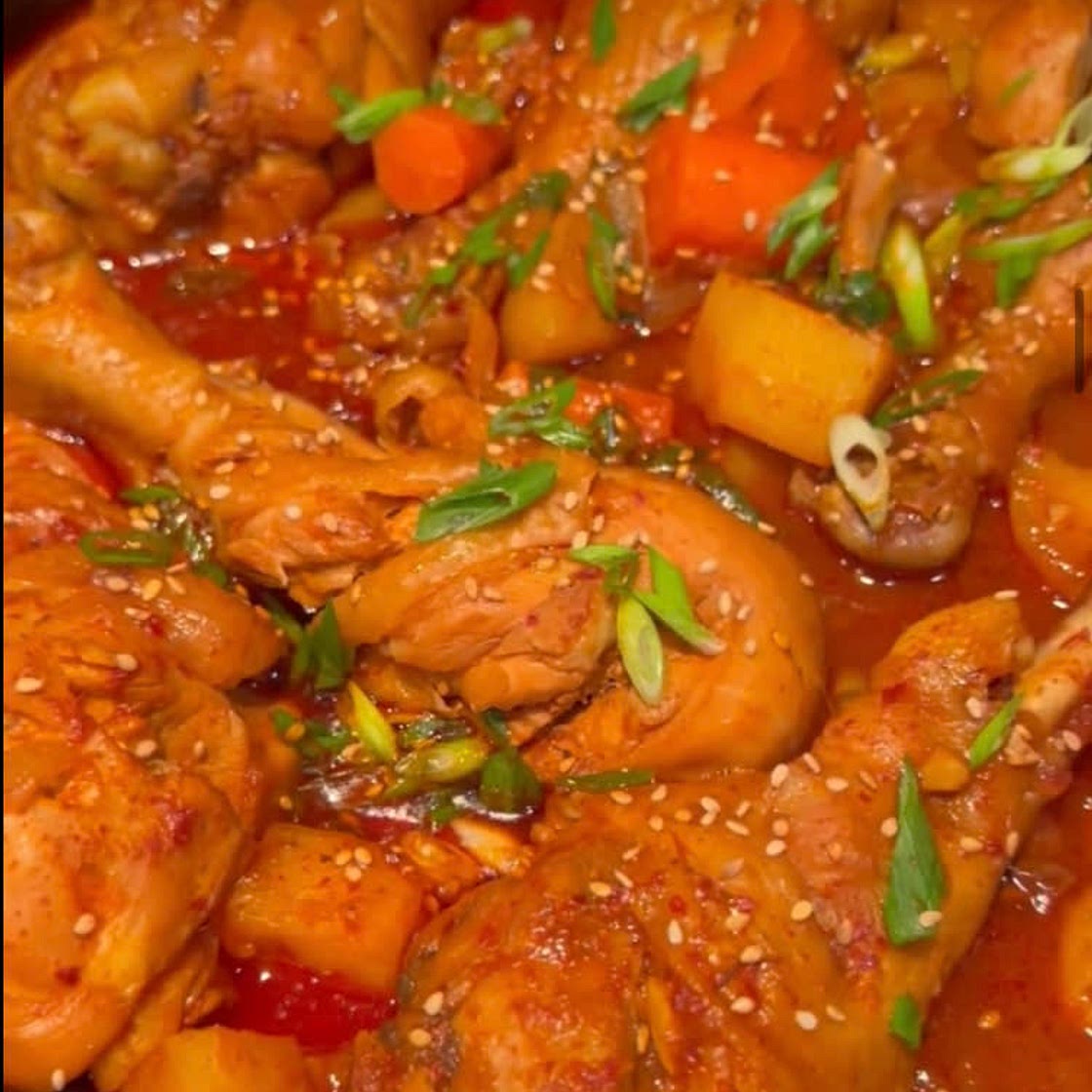 Spicy Korean chicken stew - Dakdoritang