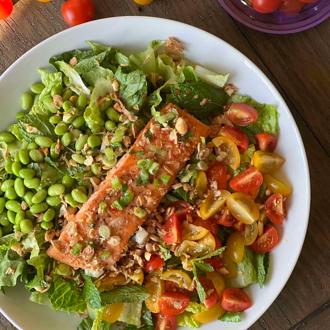 Vietnamese salmon salad