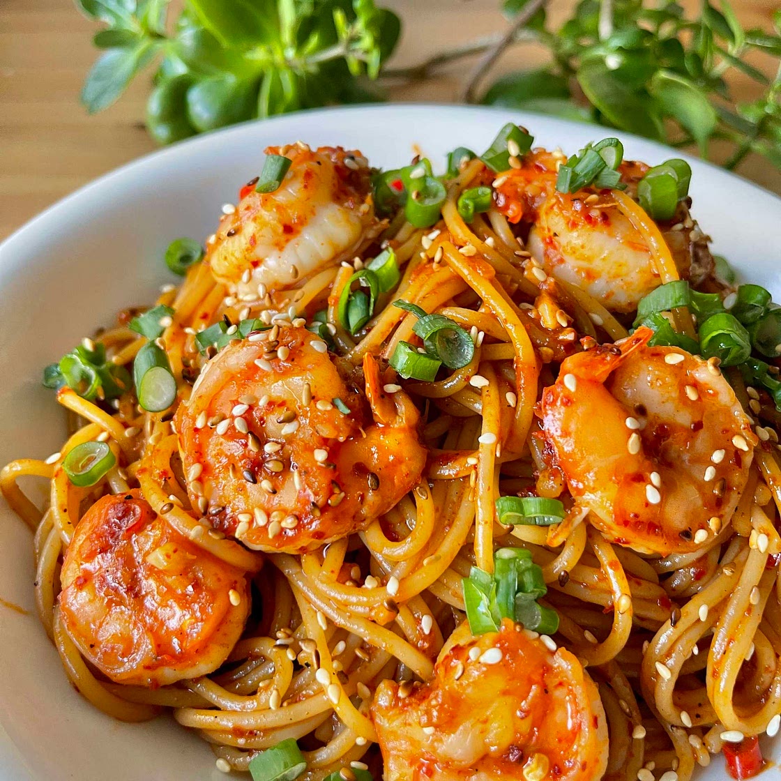 Spicy garlic shrimp pasta 