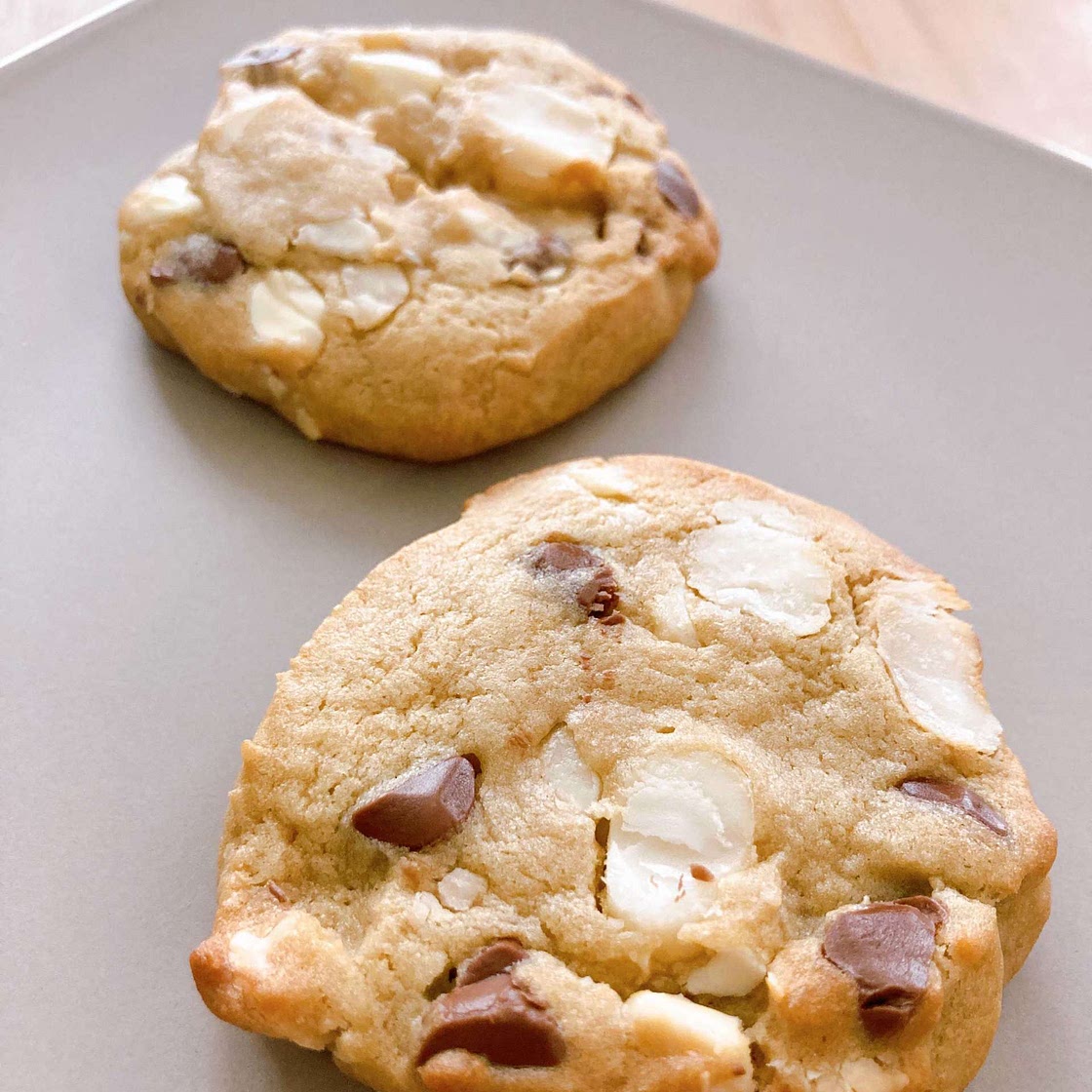 Chocolate Chip Macadamia Nut Cookies
