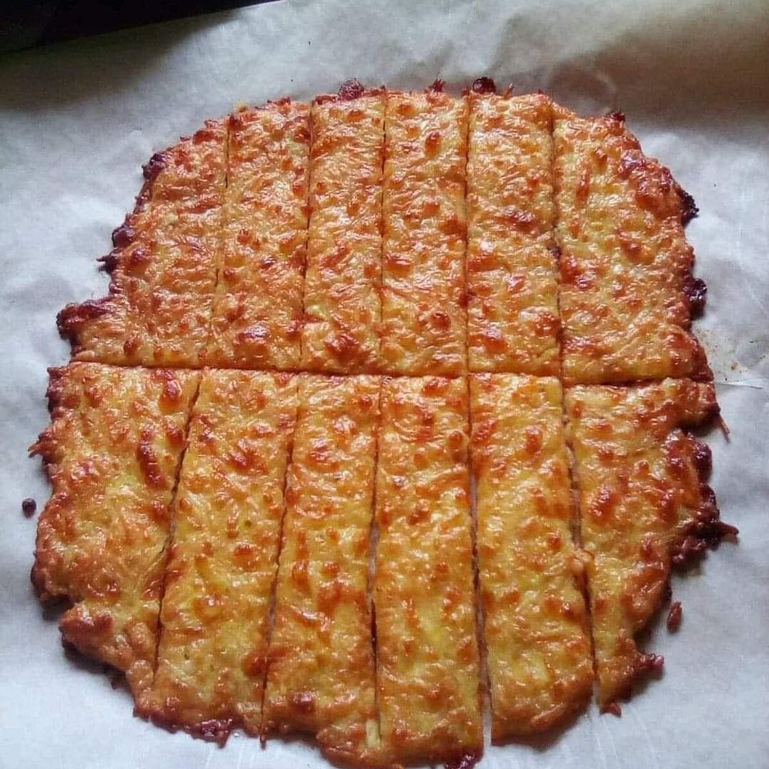 Parmesan & Mozzarella Crisps