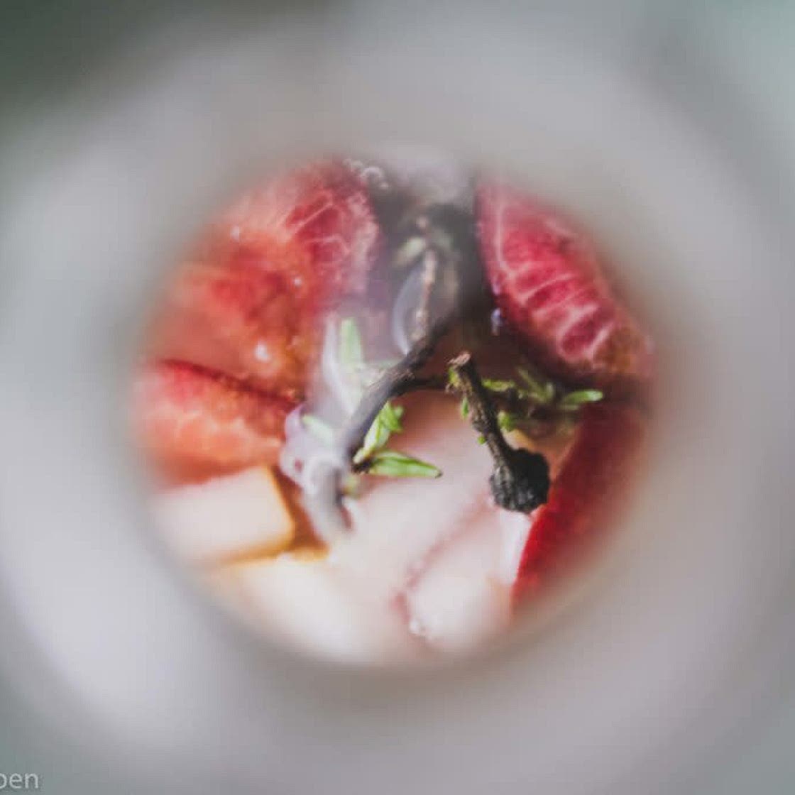 Wasserkefir mit Kirschen und Birnen