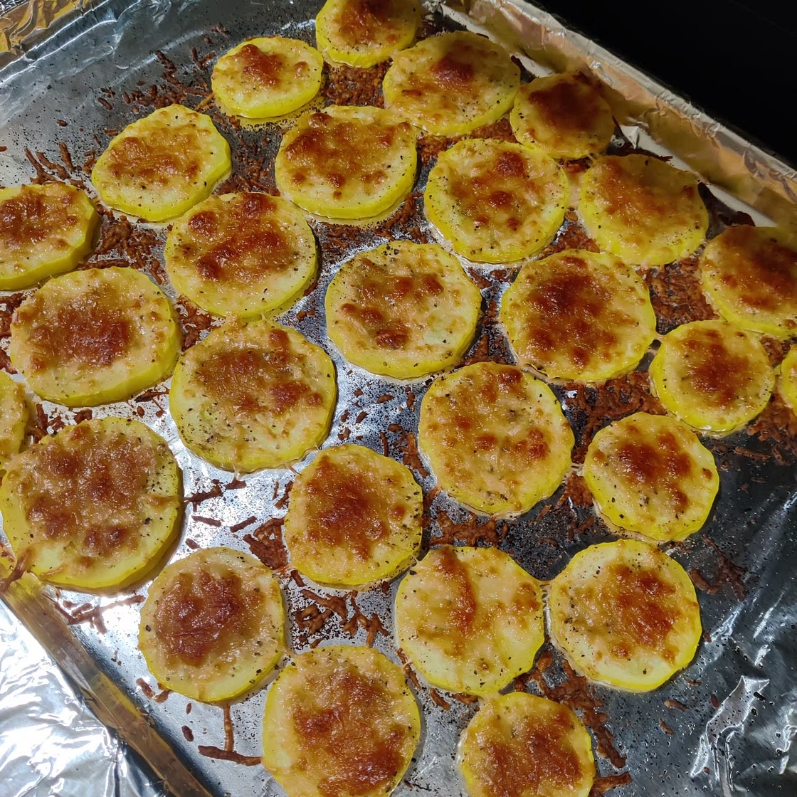 Baked Parmesan Yellow Squash Rounds