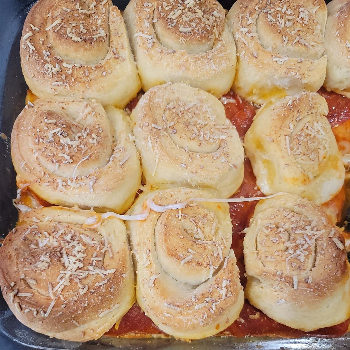 Garlic Bread Pepperoni Pizza Casserole