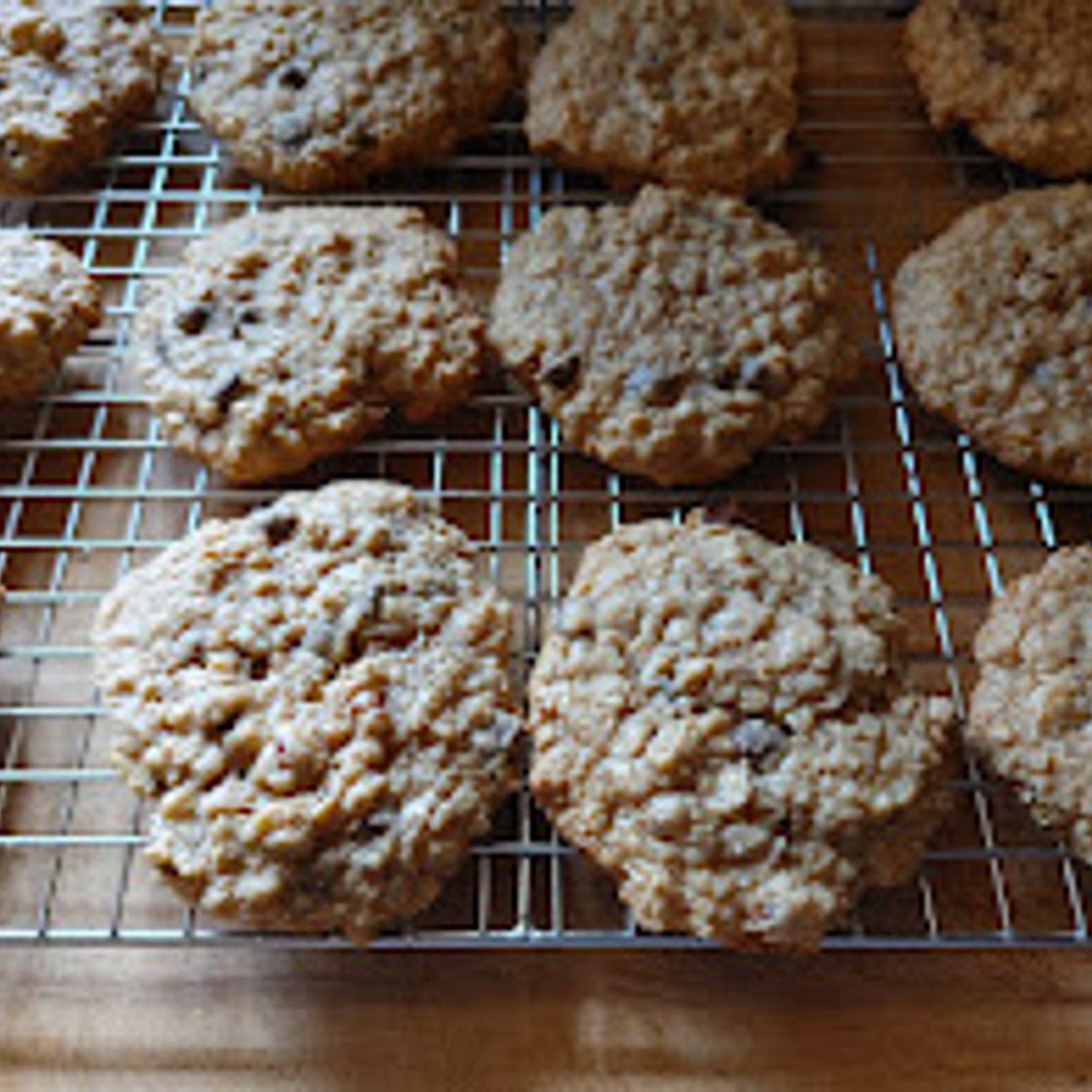 Chewy Chocolate Chip Oatmeal Cookies