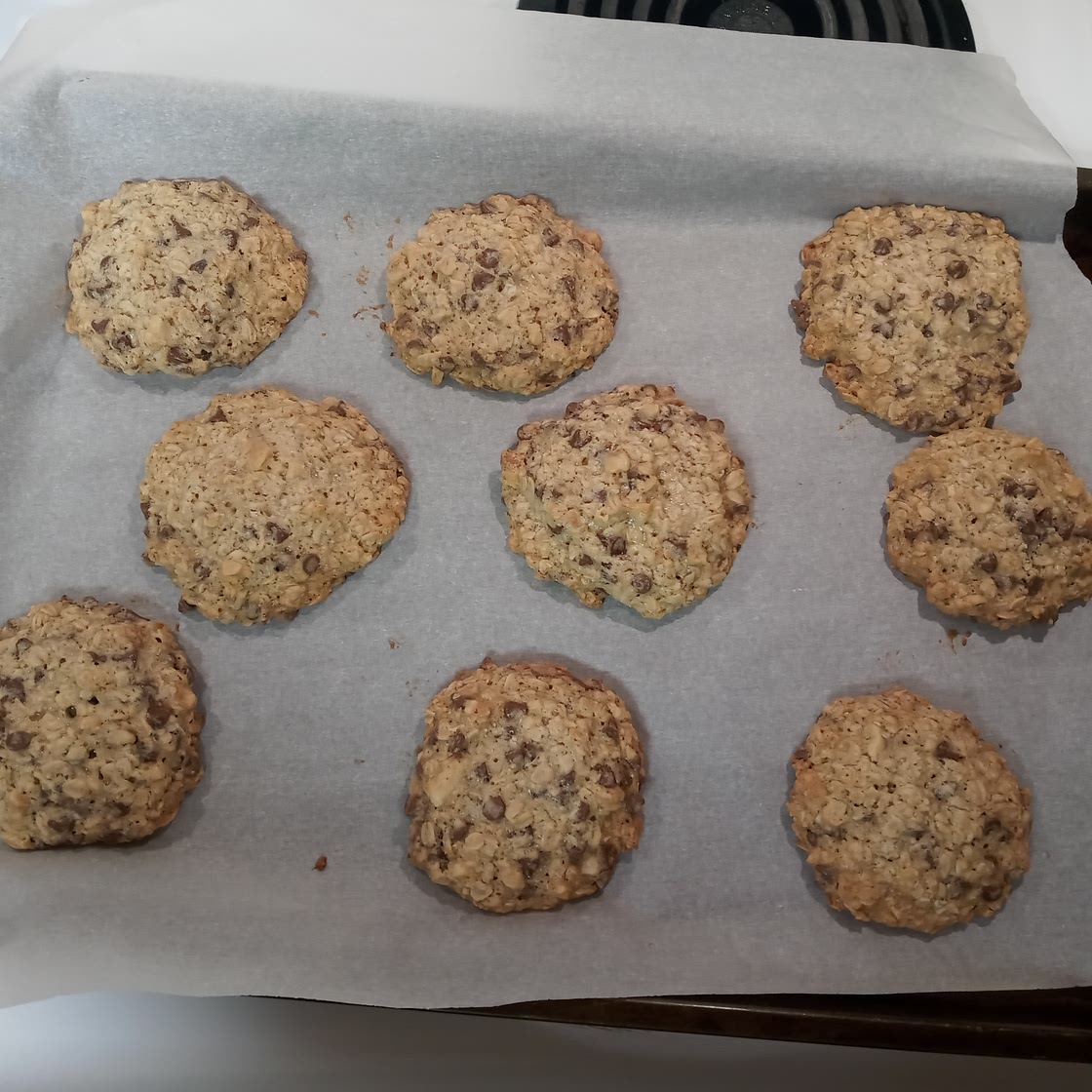 Chewy Chocolate Chip Oatmeal Cookies