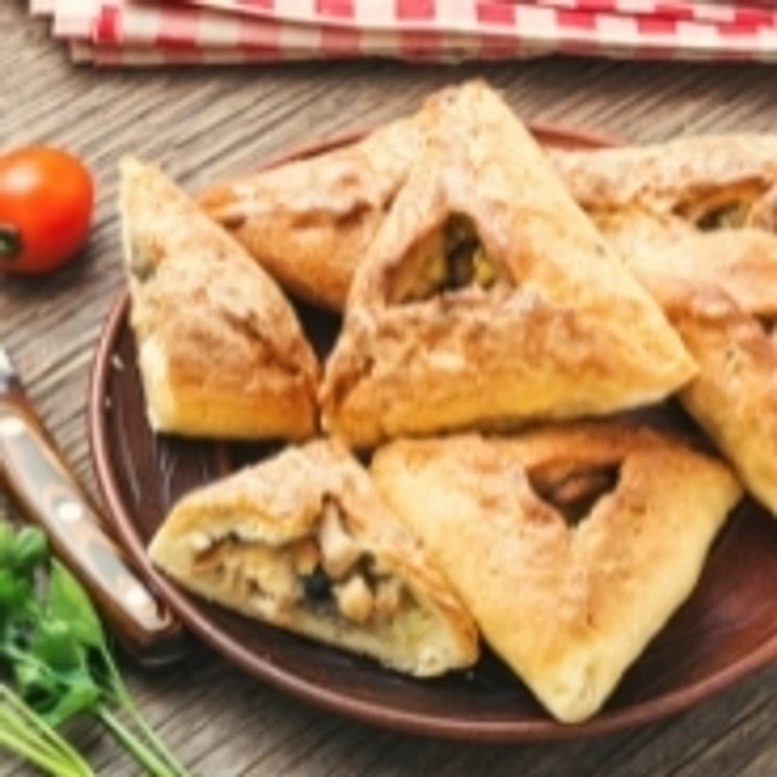 Chicken and mushroom pie