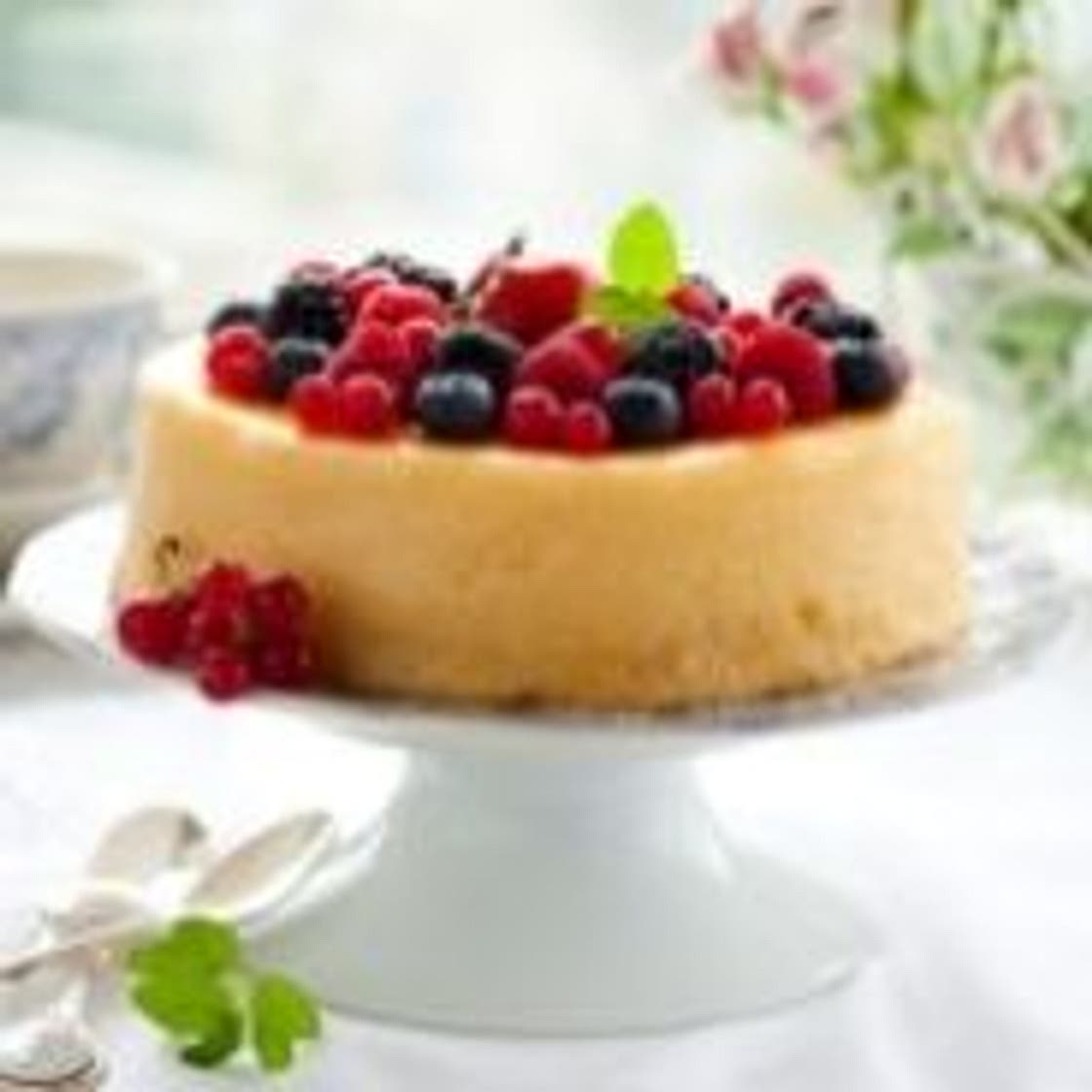 Cheesecake with berries