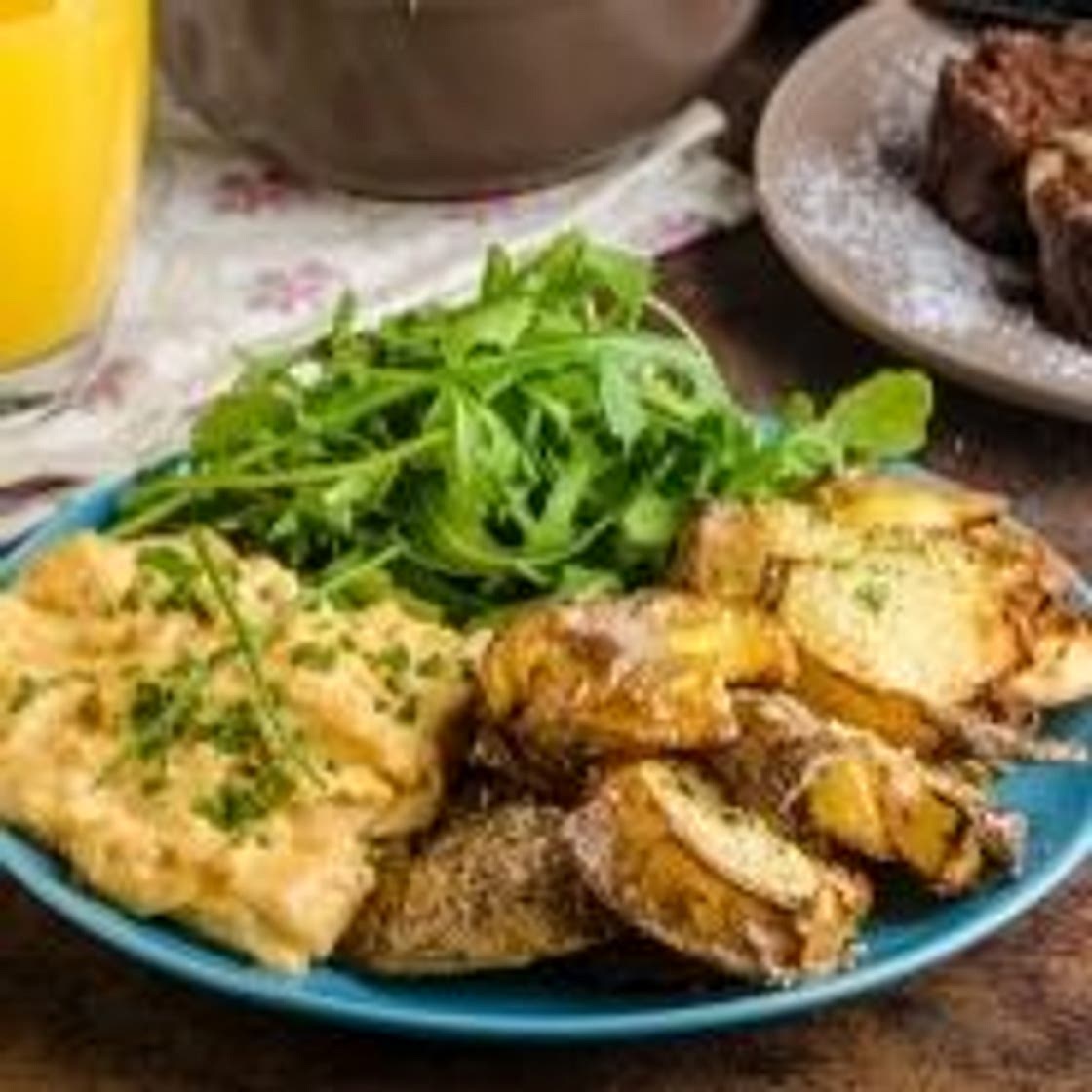 Crispy garlic potatoes