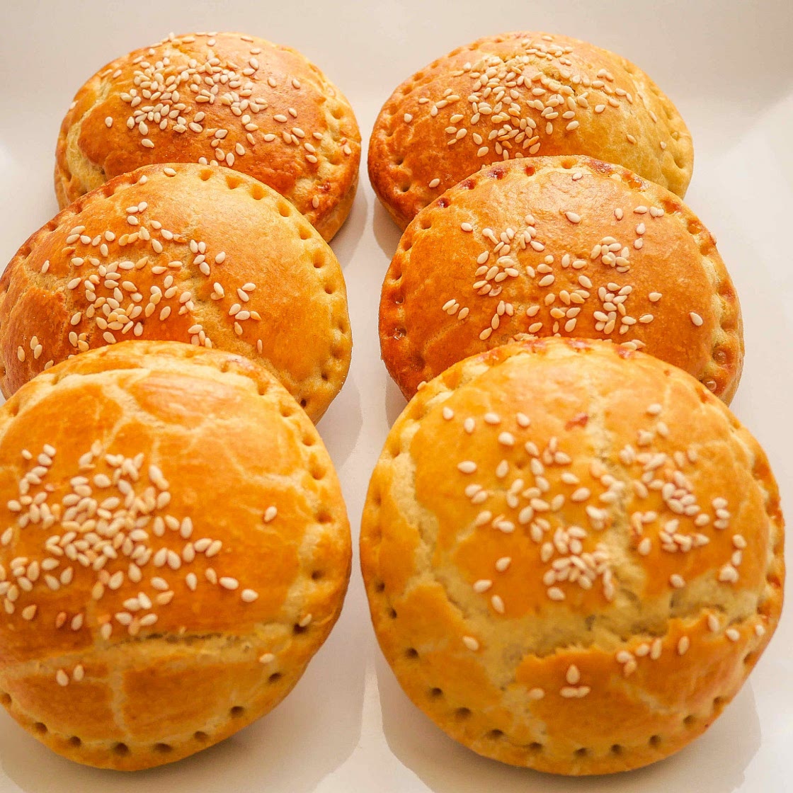 Mini chicken pies that melt in your mouth!Simple and very tasty!