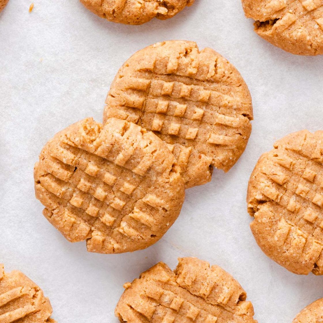 4-Ingredient Peanut Butter Cookies