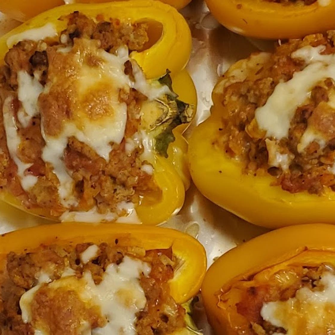 Simple & Delicious Low Carb Stuffed Bell Peppers (Lean & Green)