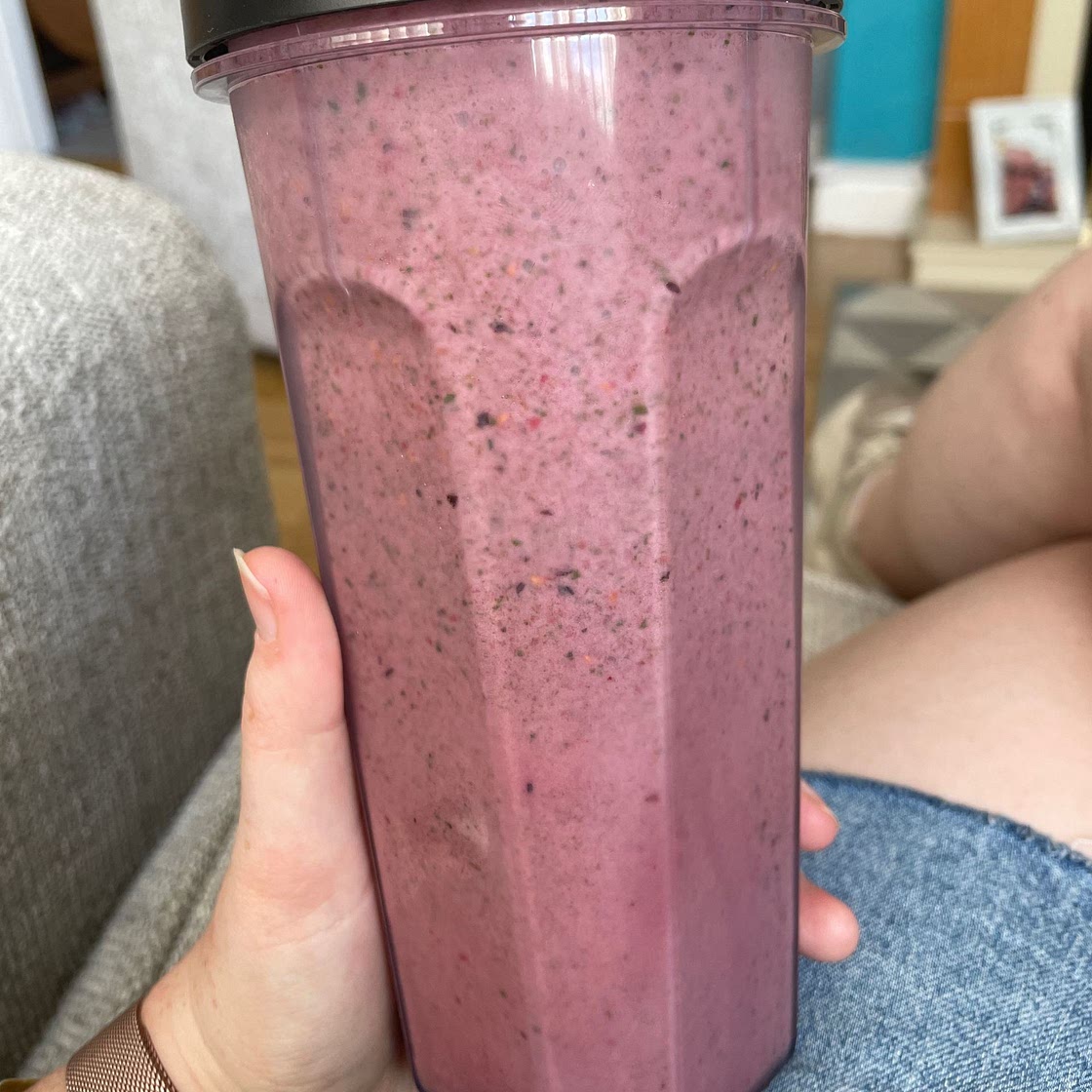 Frozen fruit smoothies