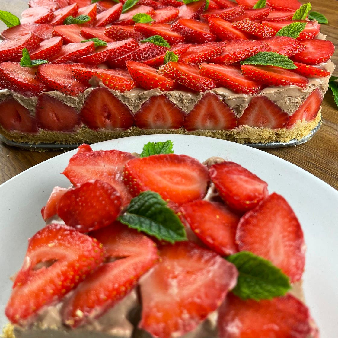 No Bake Strawberry Nutella Cheesecake