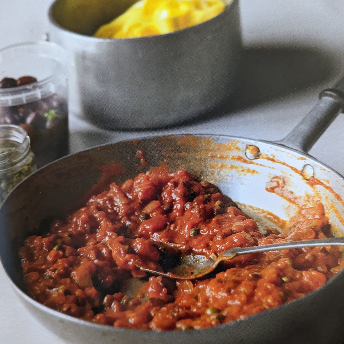 Tinned-tomato pasta