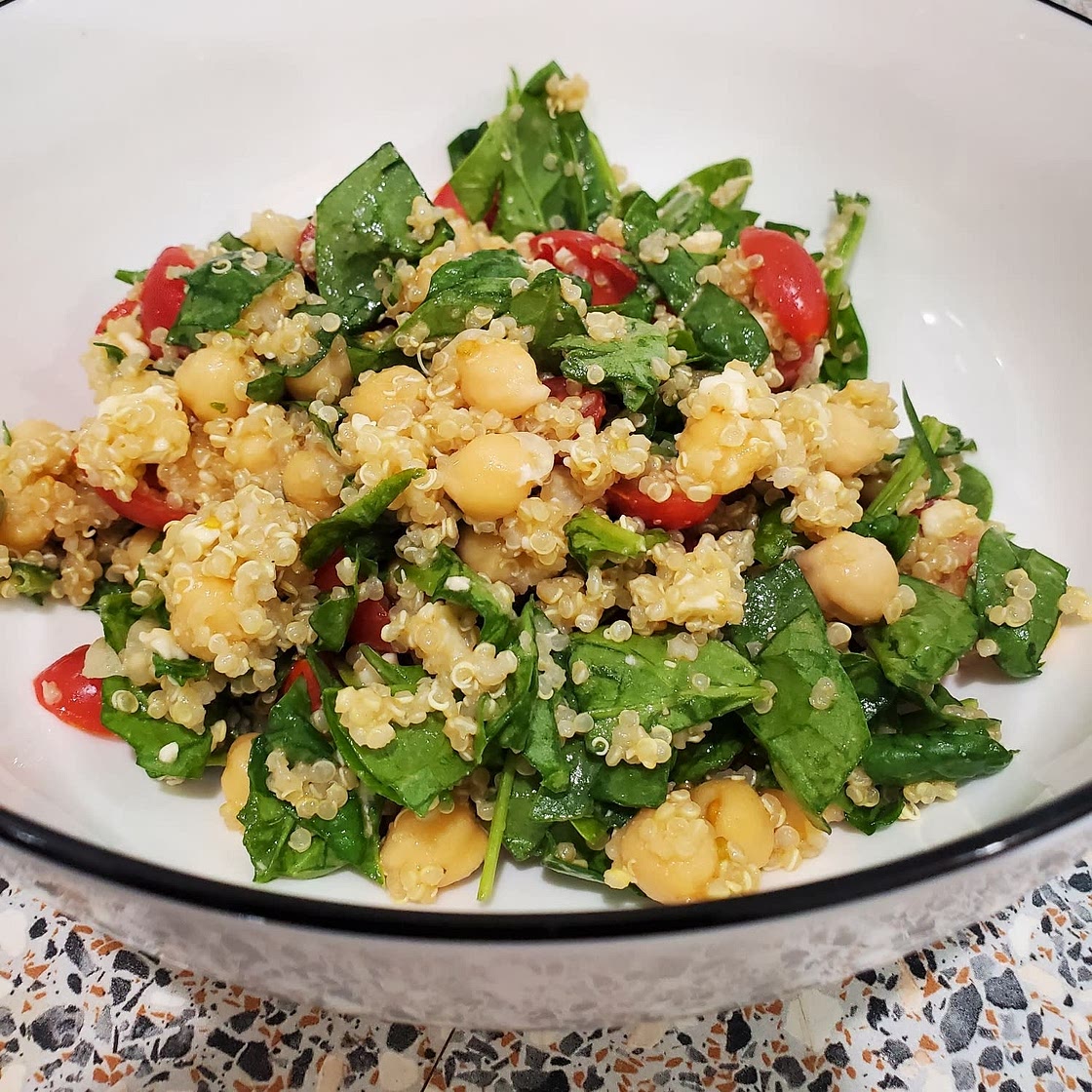 Spinach Chickpea and Quinoa Salad