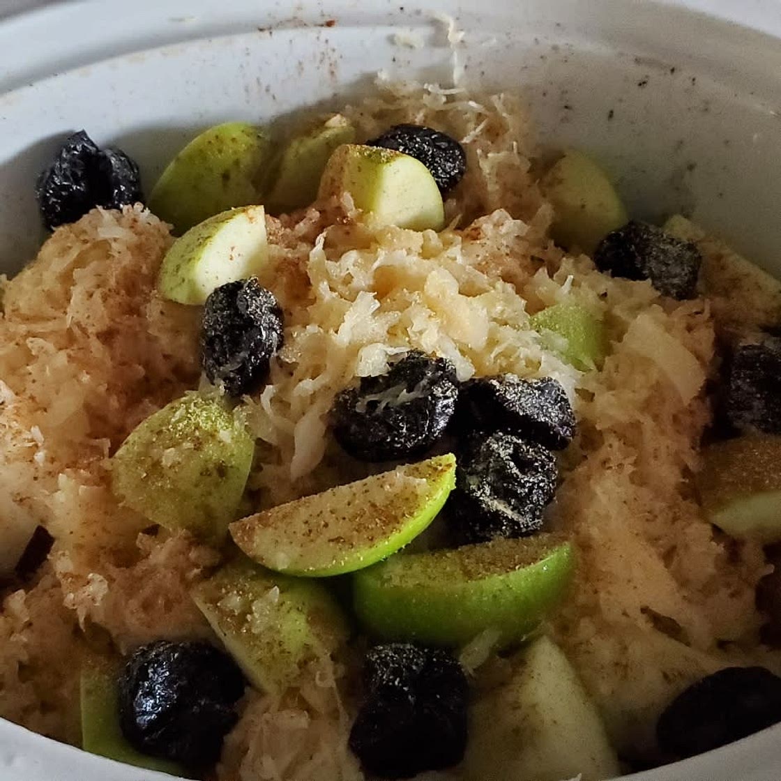 Slow Cooker Pork Loin Sauerkraut and Apple Recipe
