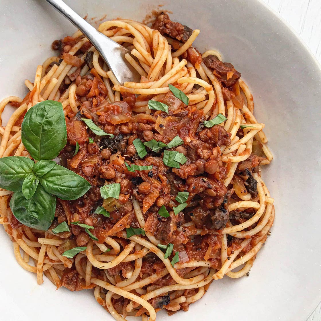 Lentil-Walnut Spaghetti Bolognese (Vegan)