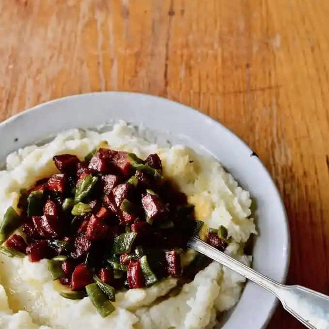 GARLIC MASHED POTATOES WITH SPANISH CHORIZO AND POBLANOS