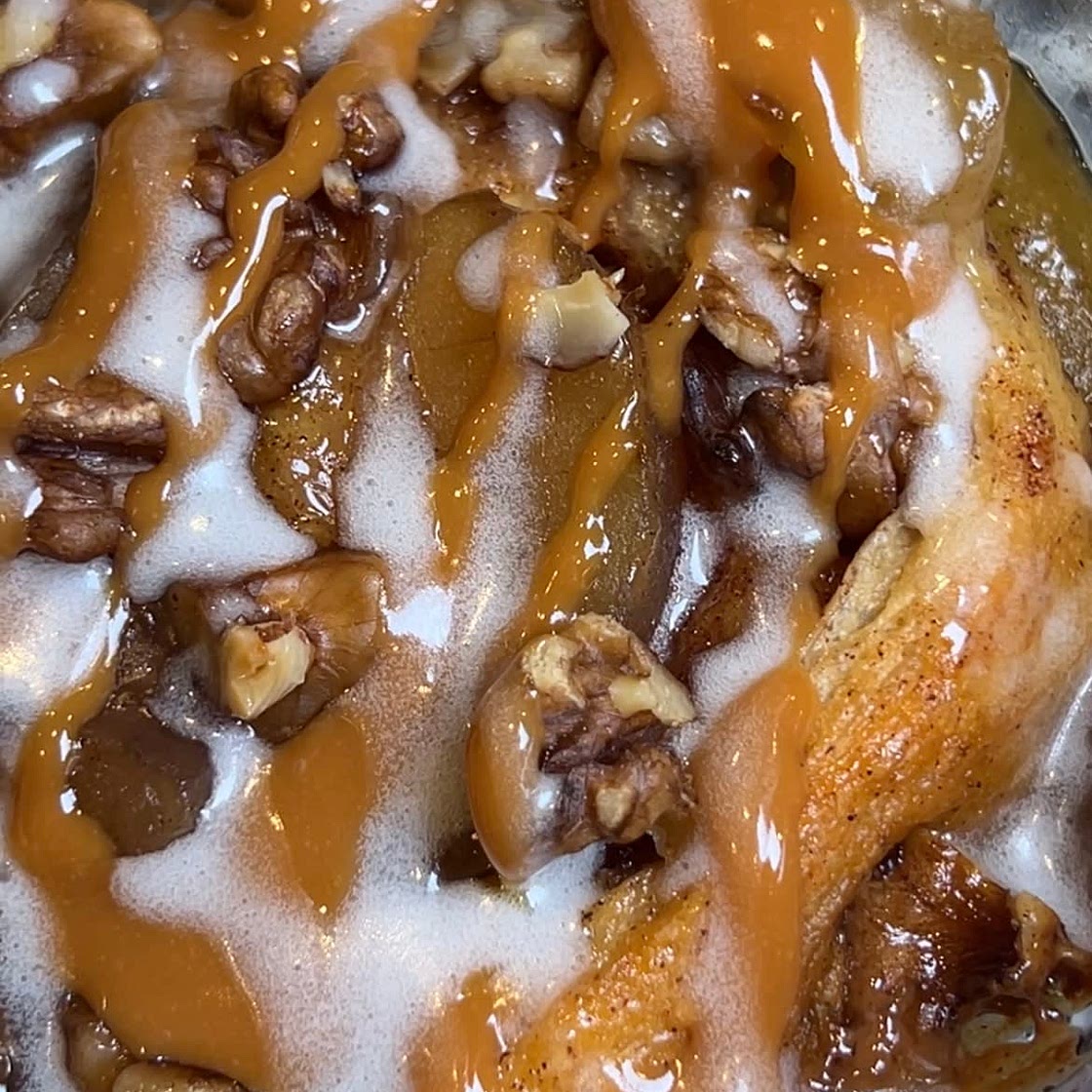 Caramel Apple Cinnamon Rolls 