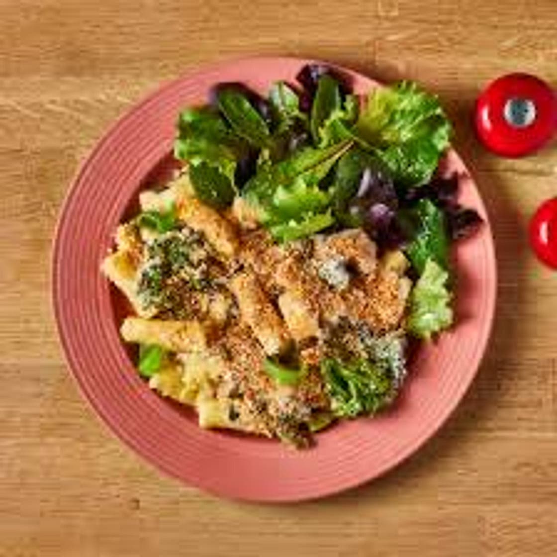 Cheesy broccoli pasta bake
