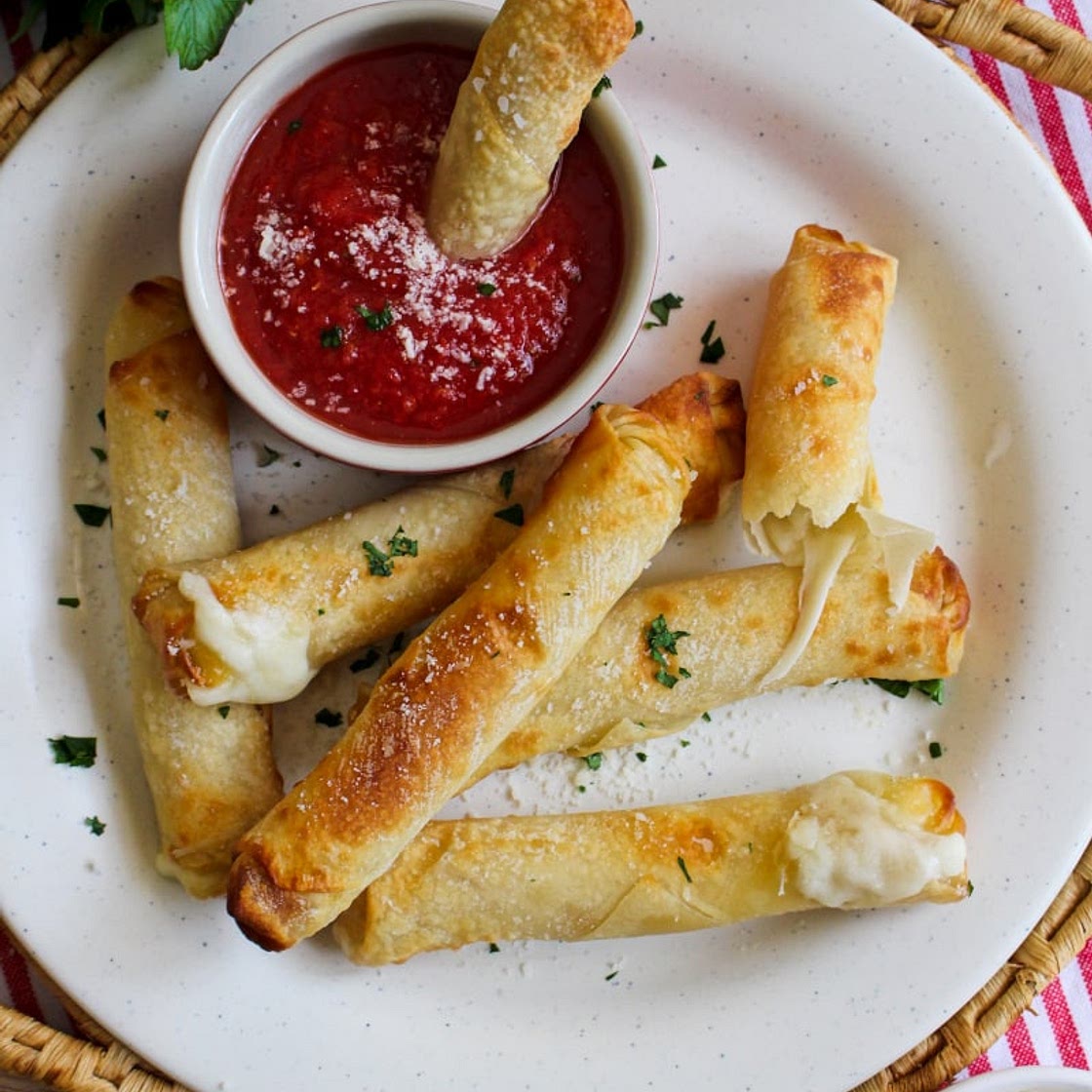 Air Fryer Wonton Mozzarella Sticks