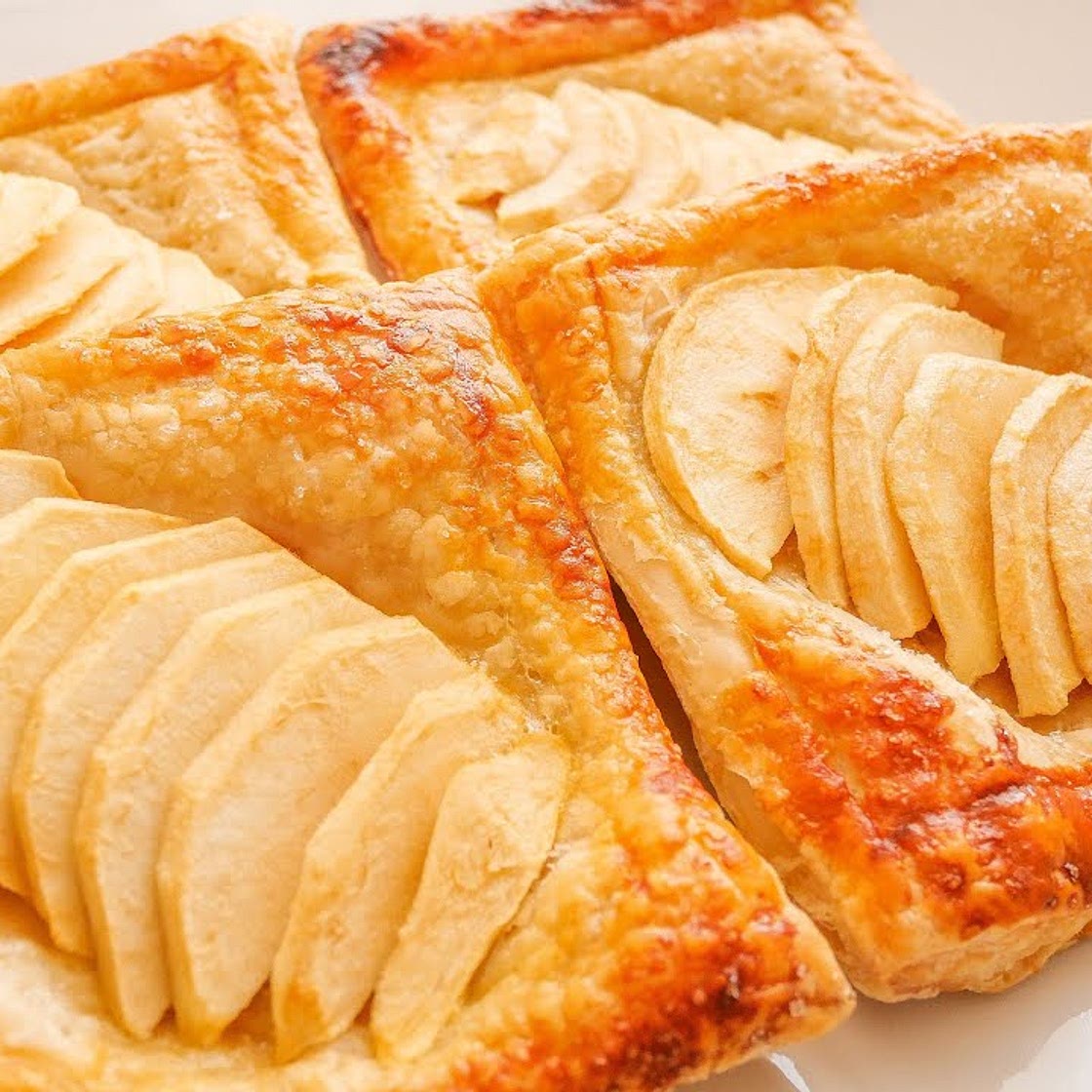 If everyone identify this recipe, APPLES will become scarce! Quick and Easy Apple Turnover Recipe!