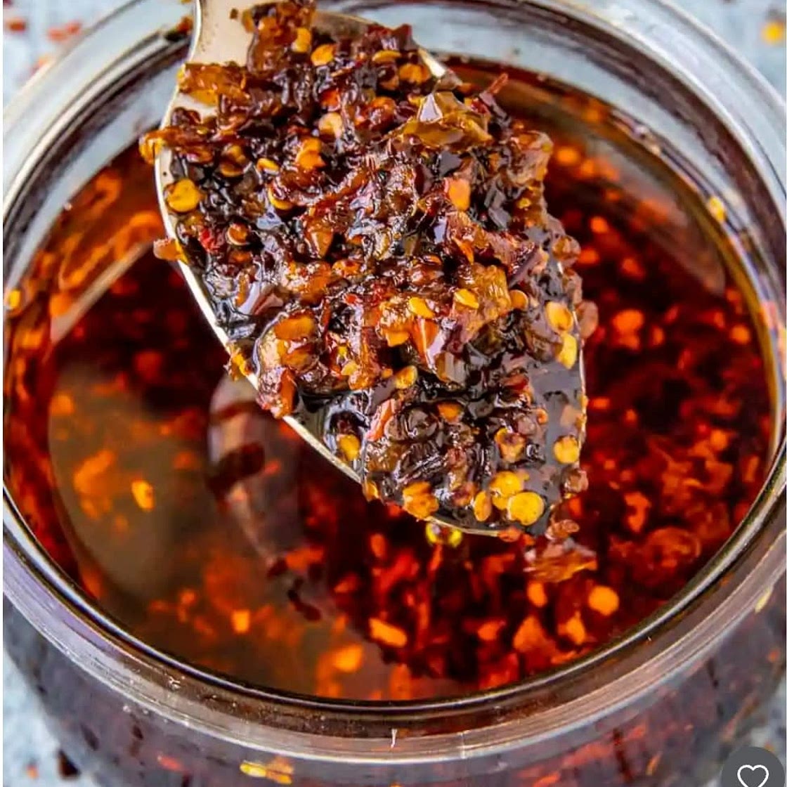 Chili crisp oil