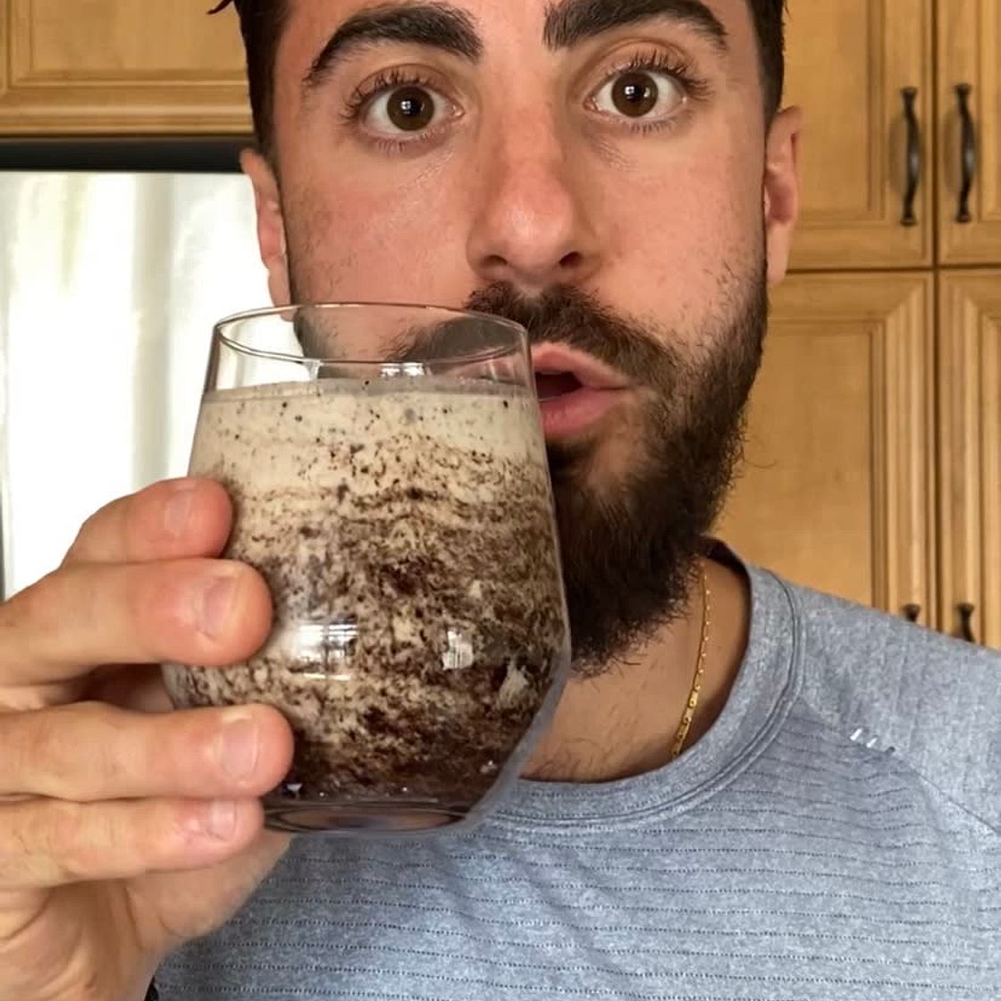 Healthy Oreo Smoothie
