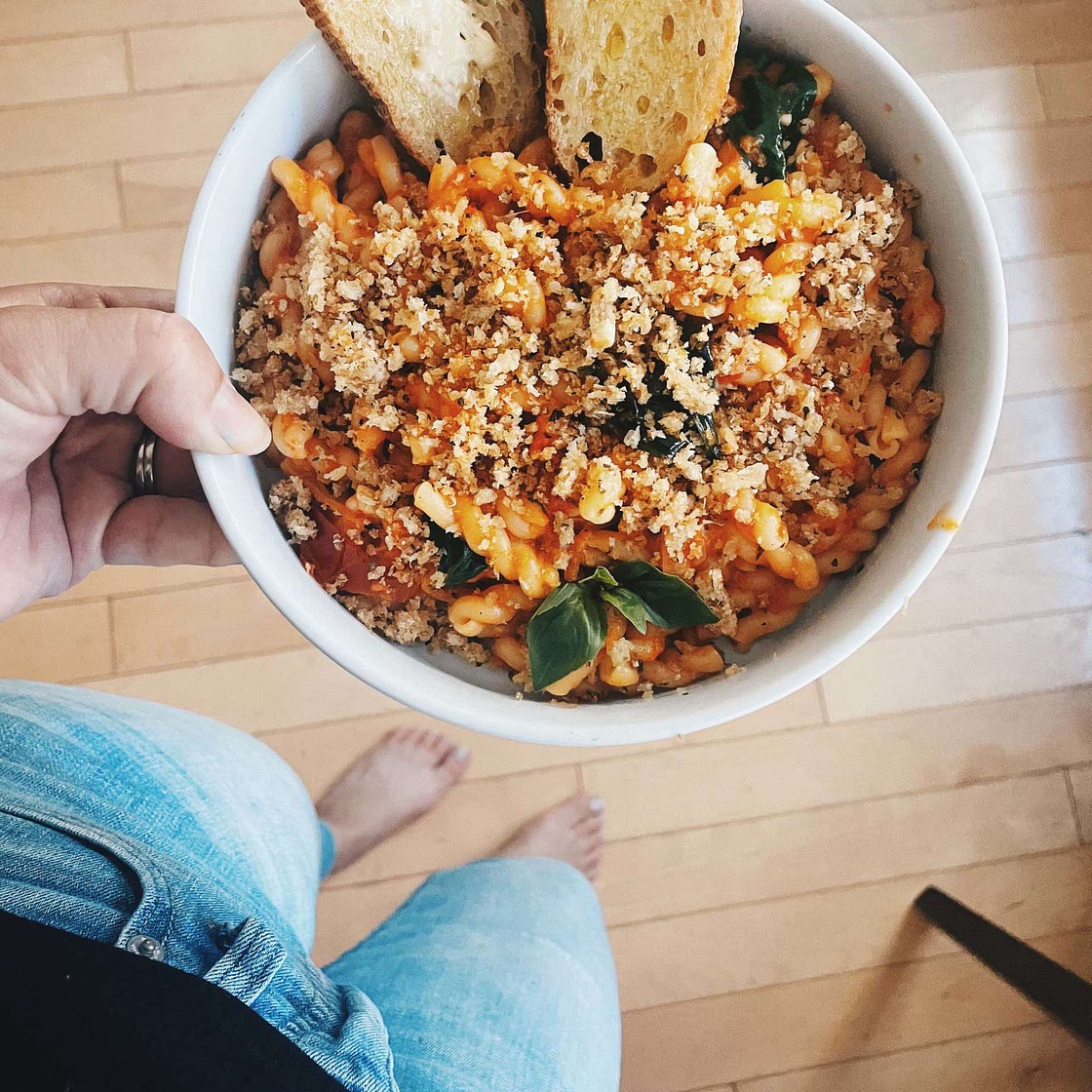 Roasted Red Pepper Alla Vodka Pasta with Cheesy Oregano Breadcrumbs