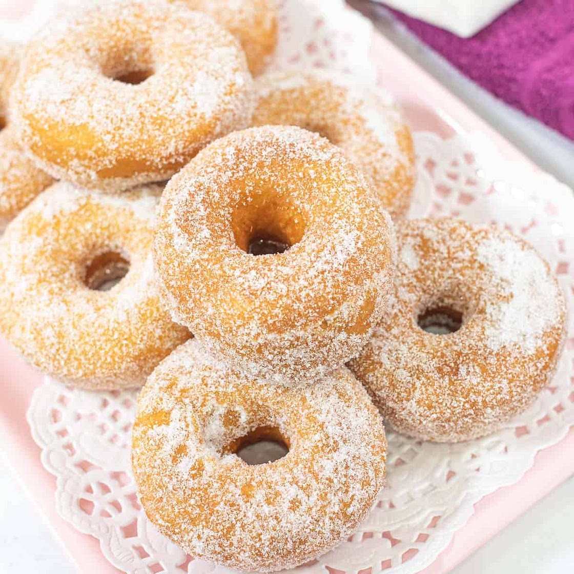 Old Fashioned Homemade Yeast Doughnuts