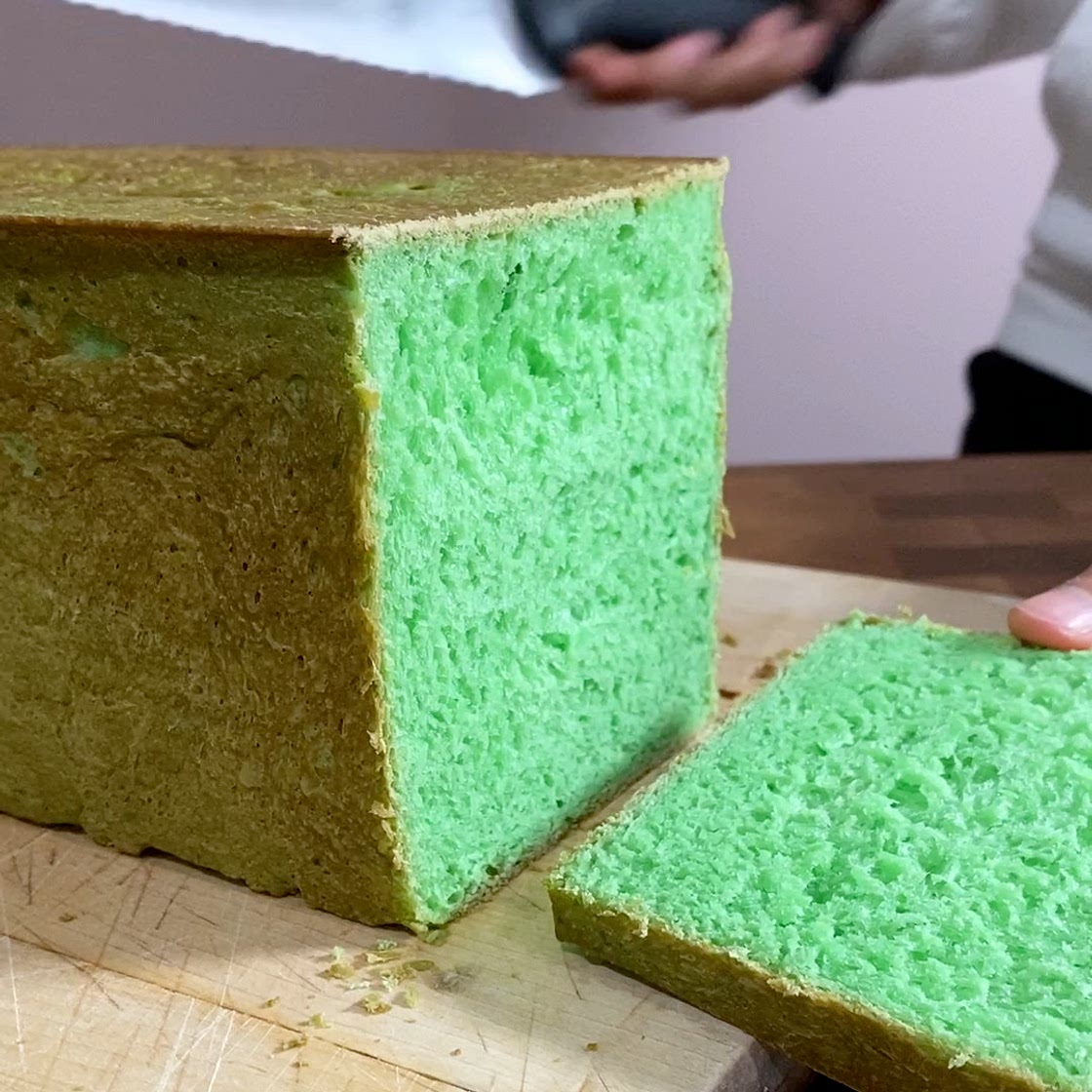 Pandan Pandesal Loaf
