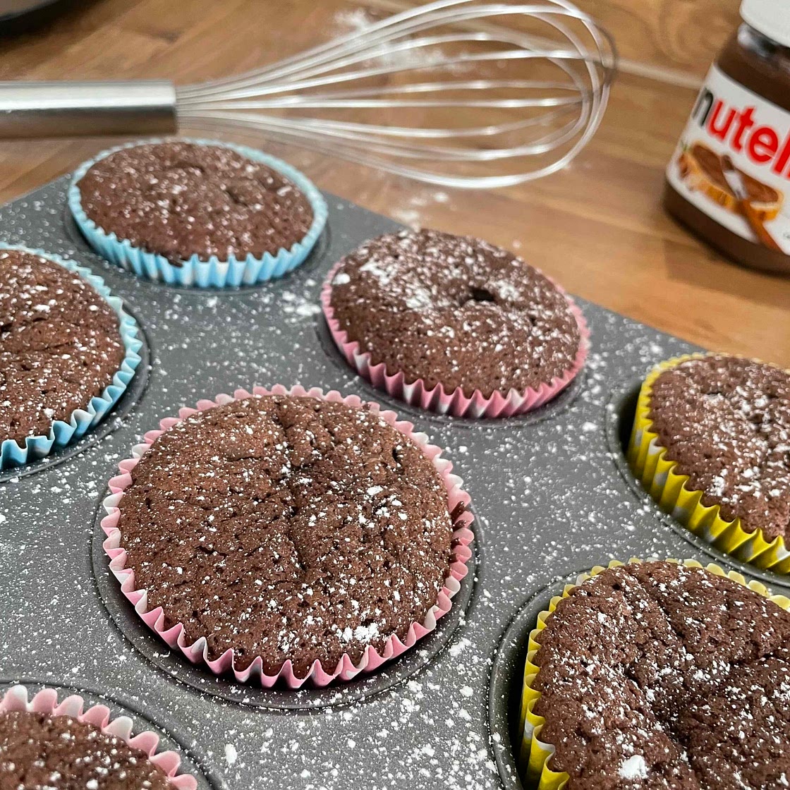 Gooey Nutella Muffins 