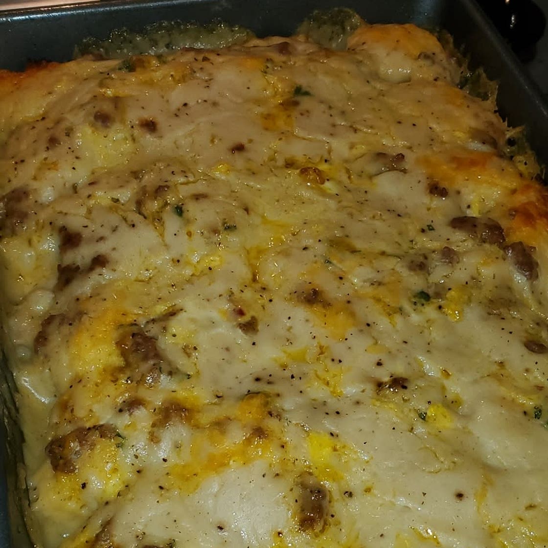 Biscuits and Gravy Casserole