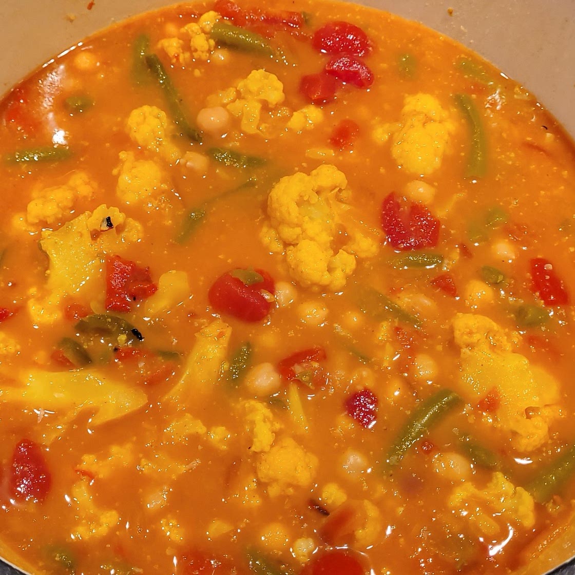 Chickpea & Cauliflower Curry