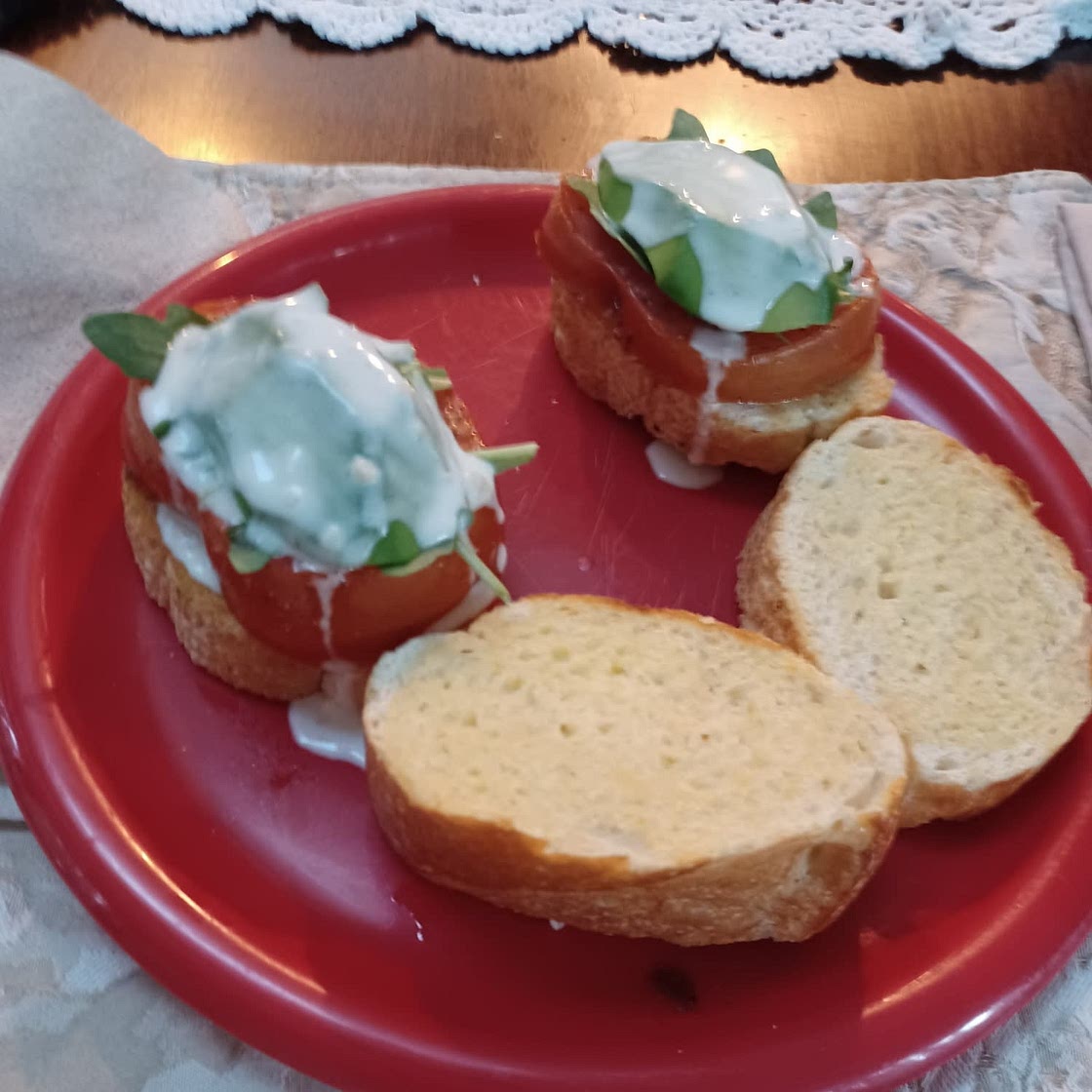 Roasted Tomato Sandwiches with Vegan Lemon Garlic Aioli