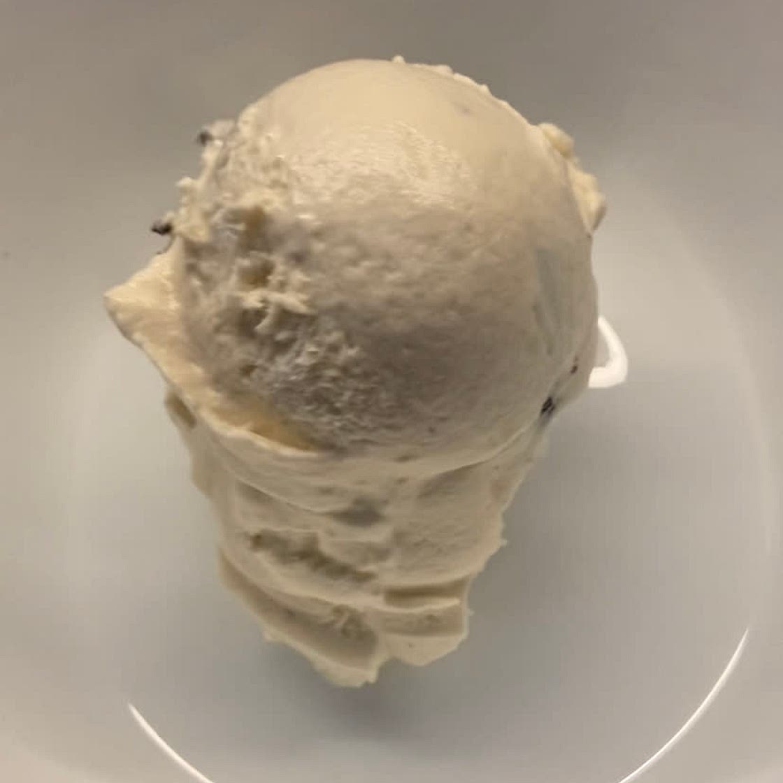 Homemade ice cream (no ice cream machine needed)