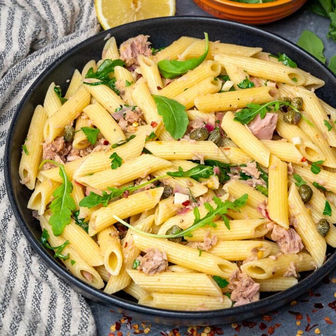 Easy Garlic Lemon Tuna Pasta