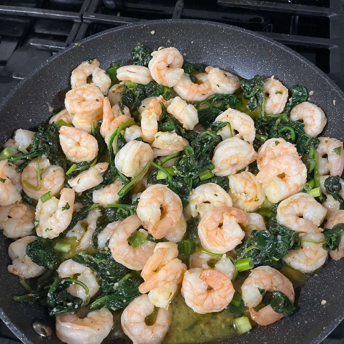 One-Pot Garlicky Shrimp & Spinach