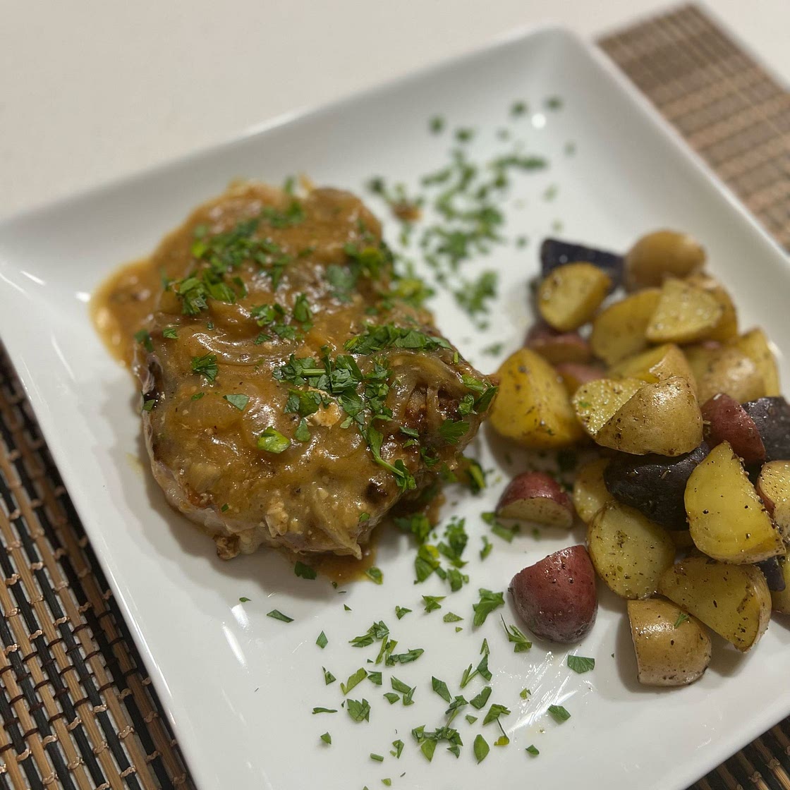 Best Pork Chop Recipe - Smothered Pork Chops