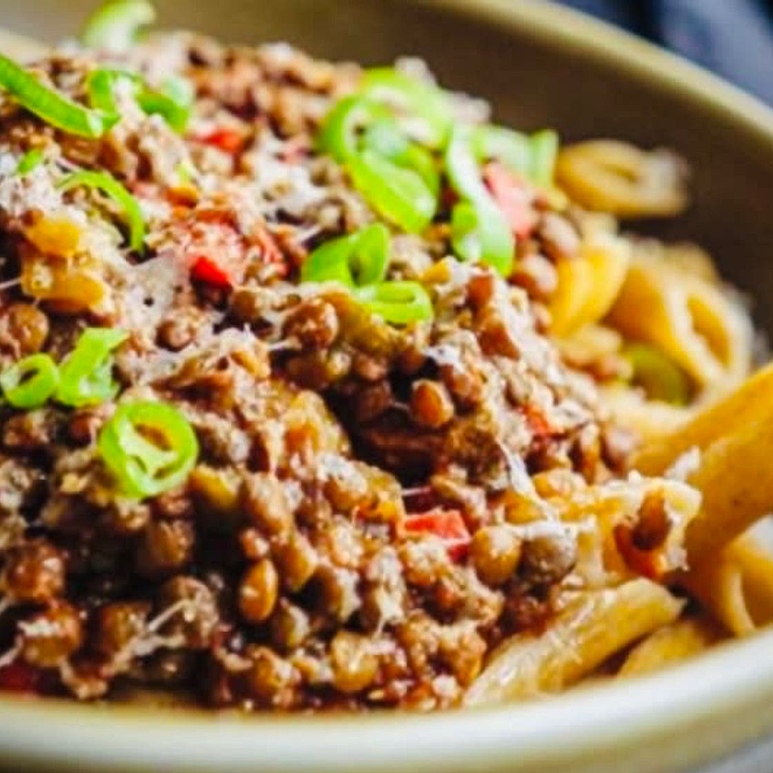 Rishti Bi Adas or “Pasta with Lentils”