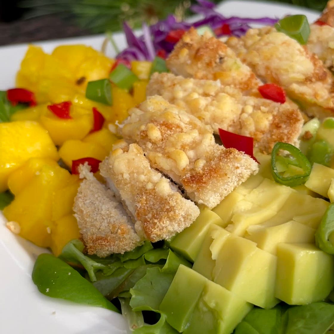 Mango salad with parmesan chicken 