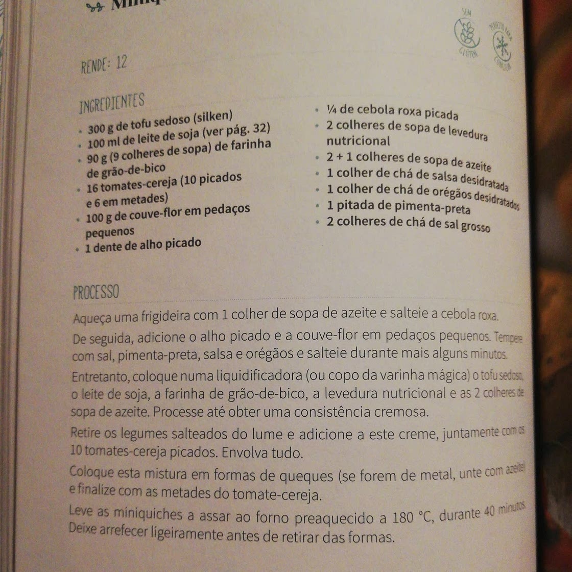 Mini quiche de couve-flor e tomate